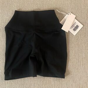 CSB Serenity Scrunch Shorts in black - new with tags